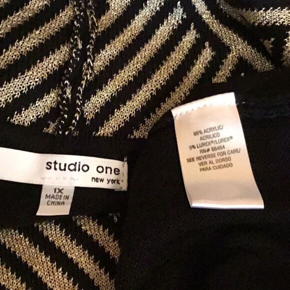 Cowl neck sweater knit dress in 1X STUDIO ONE - Picture 7 of 8